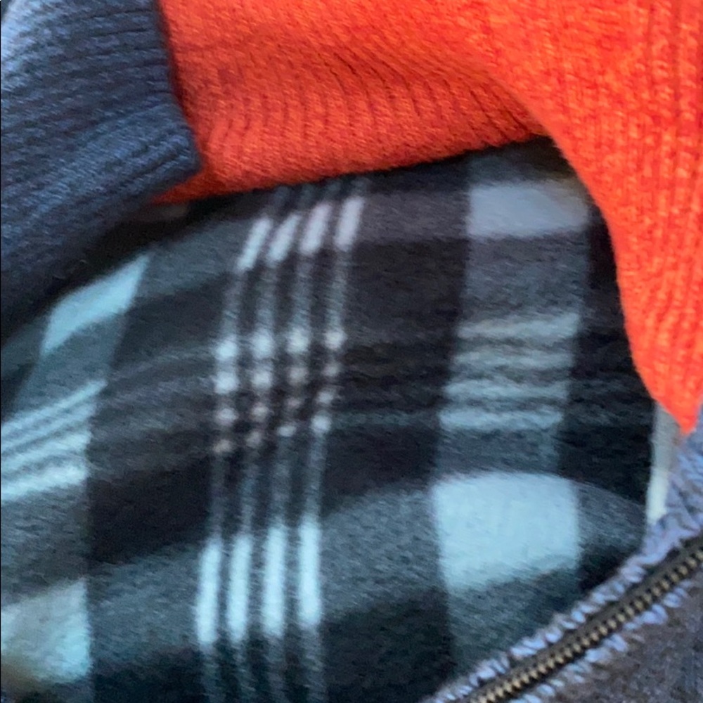 Sweater - Picture 11 of 11